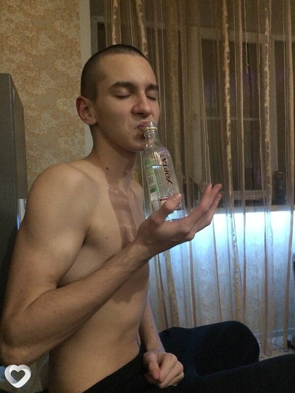 Максим, 20, Москве — анкета №2100024