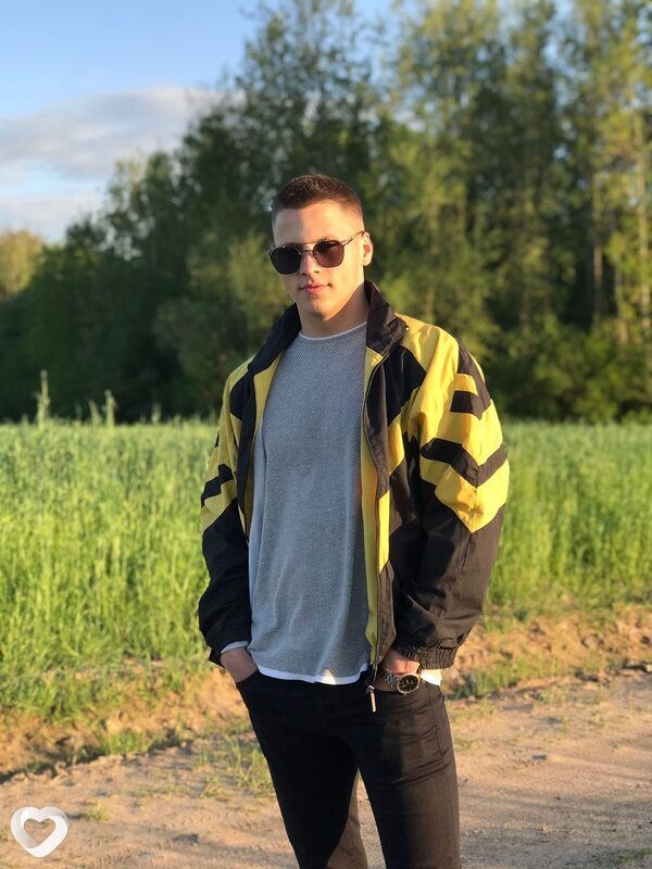 Кирилл, 27, Барановичах — анкета №2100269