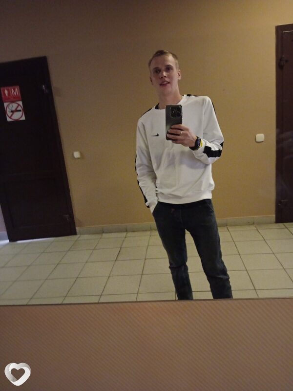 Максим, 23, Кемерове — анкета №2100964