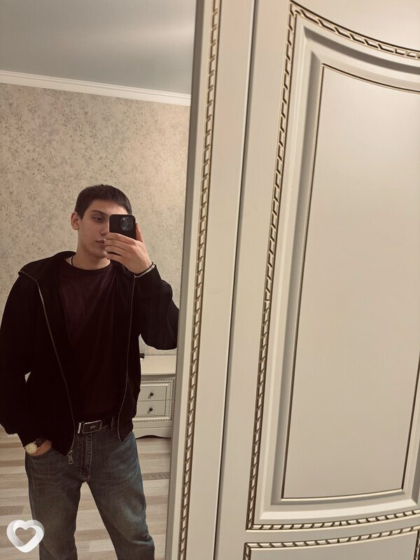 Дмитрий, 21, Краснодаре — анкета №2101522