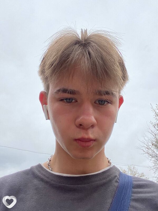Альберт, 21, Челябинске — анкета №2101554