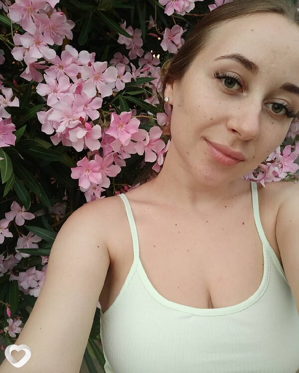 Юля, 23, Санкт-Петербурге — анкета №2101482