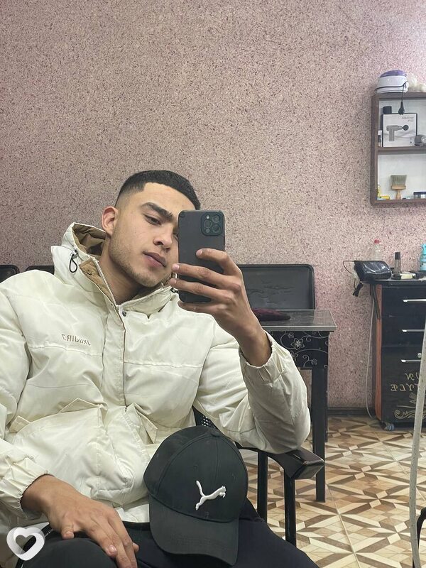 Зуфар, 22, Мариуполе — анкета №2102198
