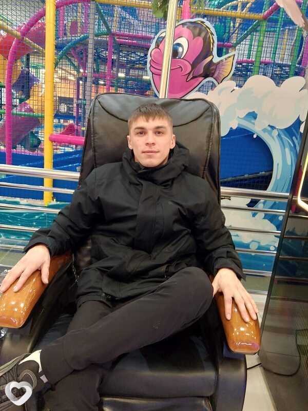 Иван, 27, Екатеринбурге — анкета №2102195