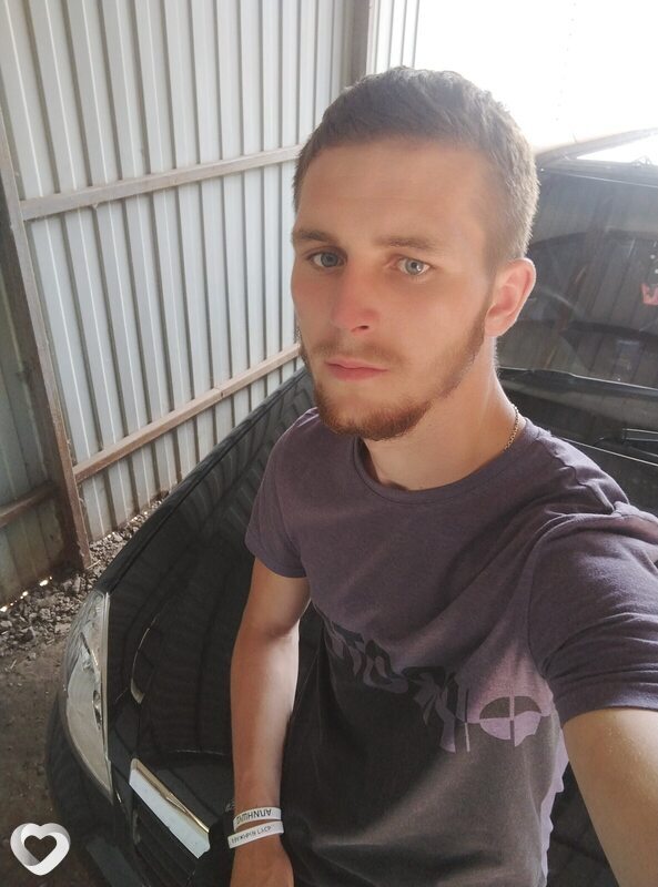 Михаил, 25, Белгороде — анкета №2102321
