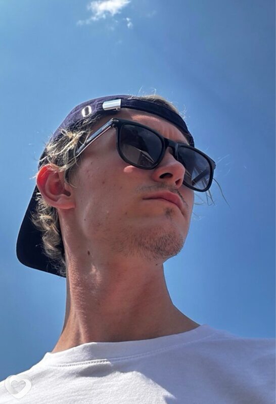 Андрей, 19, Москве — анкета №2102375