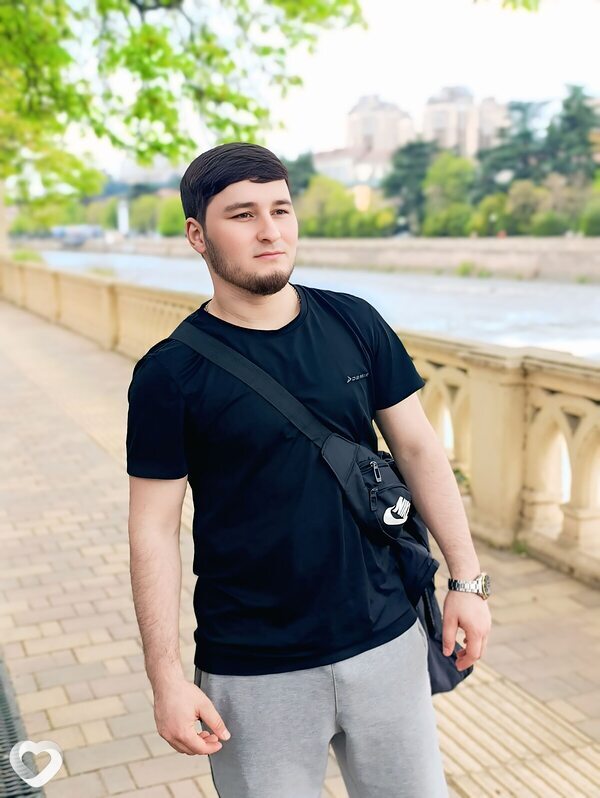 Бахтиёр, 26, Сочи — анкета №2103105