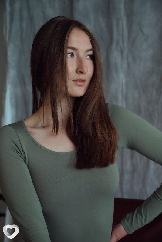 Алиса, 25, Москве — анкета №2103110