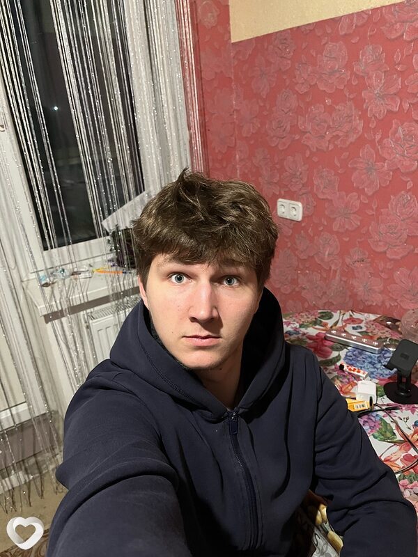 Саша, 20, Гомеле — анкета №2152501