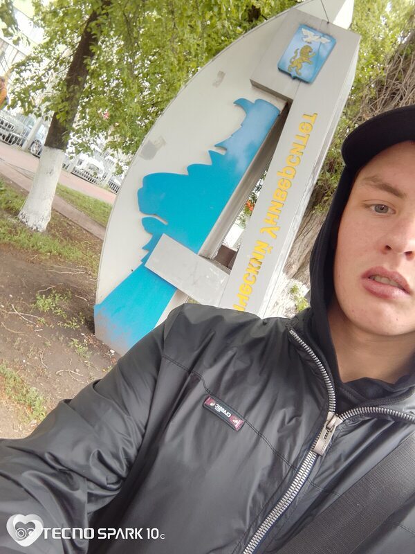 Саша, 21, Белгороде — анкета №2103370