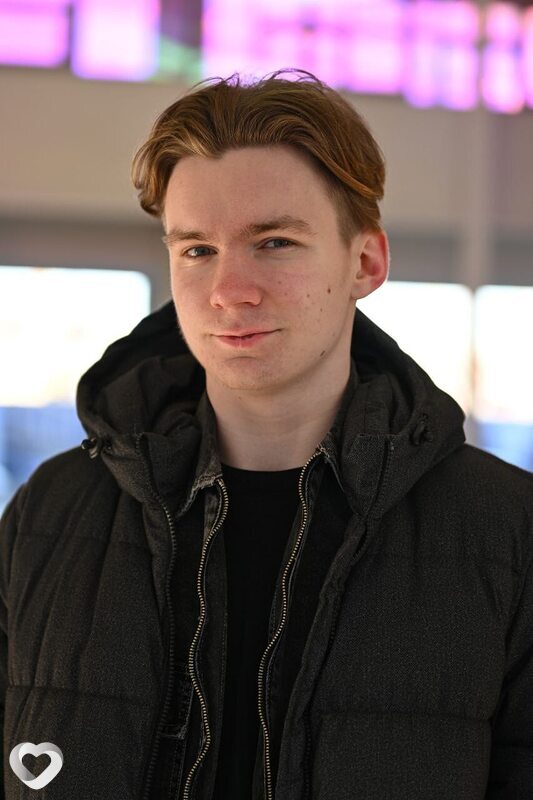 Денис, 21, Санкт-Петербурге — анкета №2104076