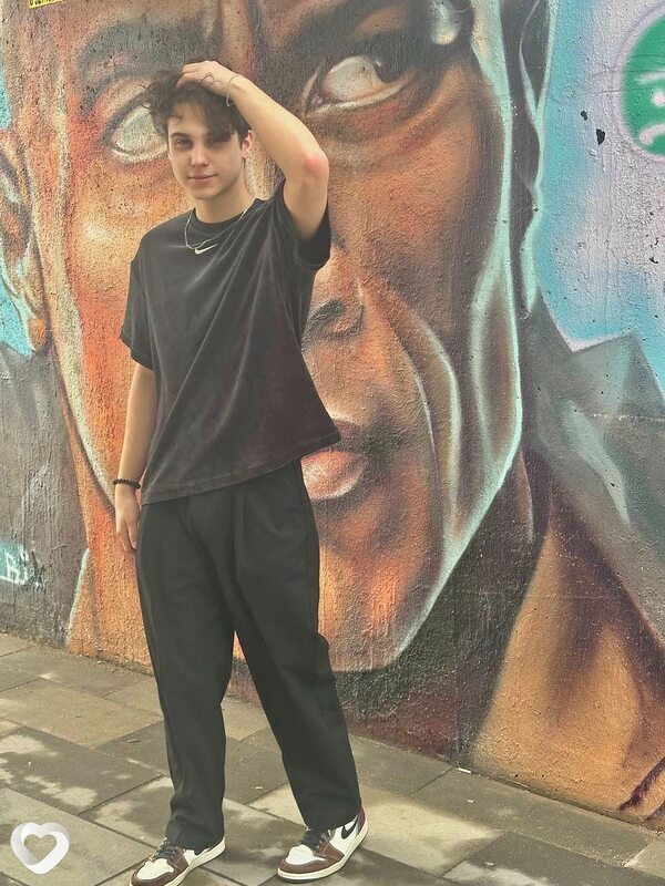 Коля, 20, Москве — анкета №2103713