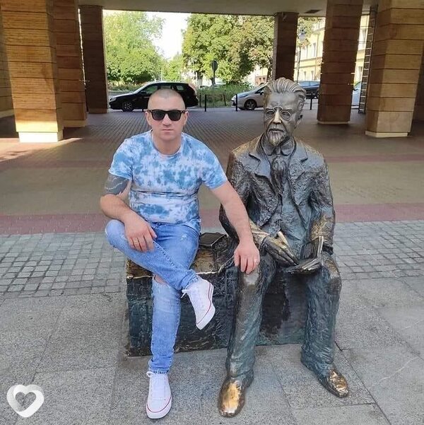Adrian, Кутно