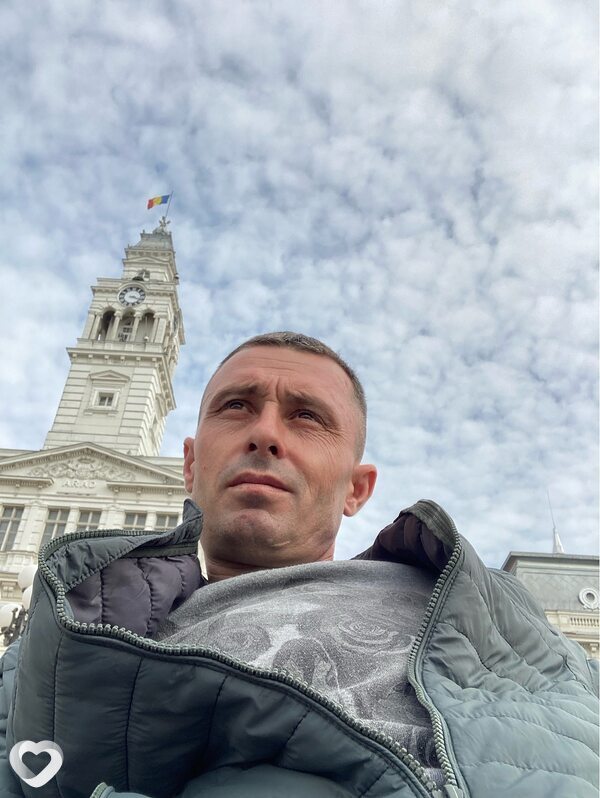 Adrian Mina, Арад