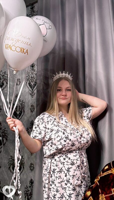 Александра, 23, Енакиеве — анкета №2105097