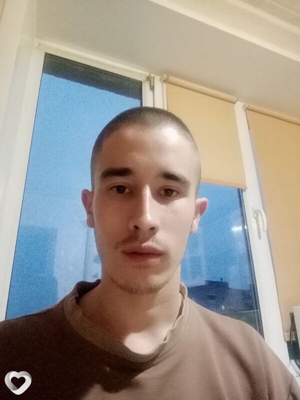 Артур Янченко, 22, Минске — анкета №2105702