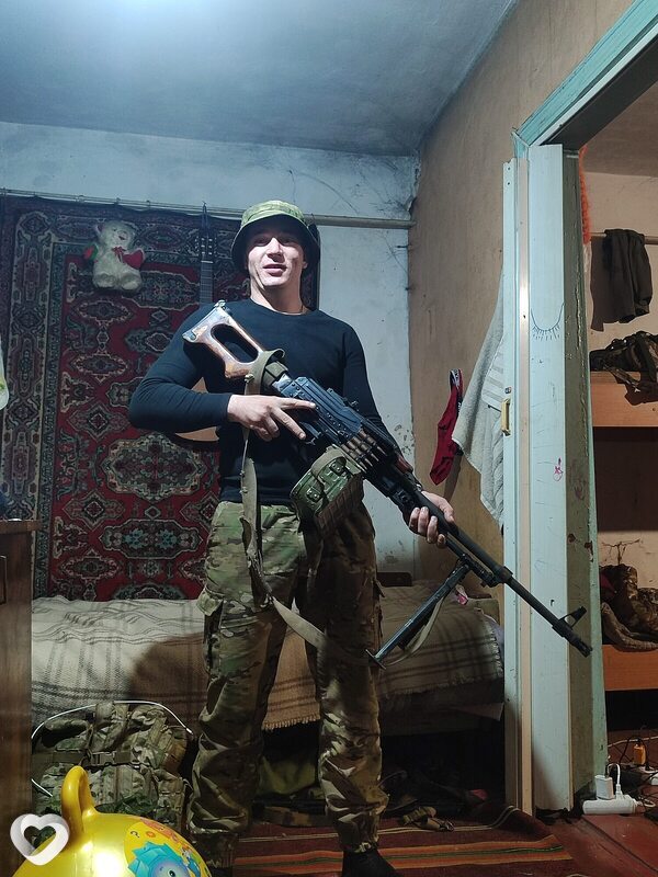 Павел, 25, Снежном — анкета №2106782