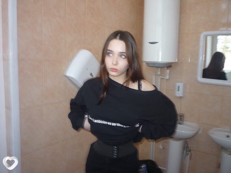 Арина, 19, Москве — анкета №2107164