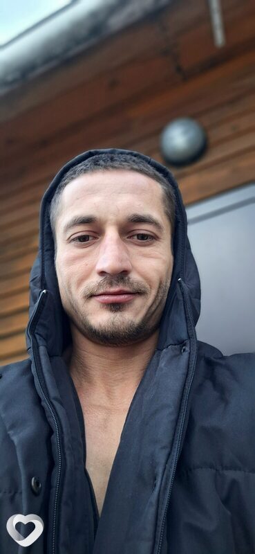 Артем, 32, Астрахани — анкета №2106777