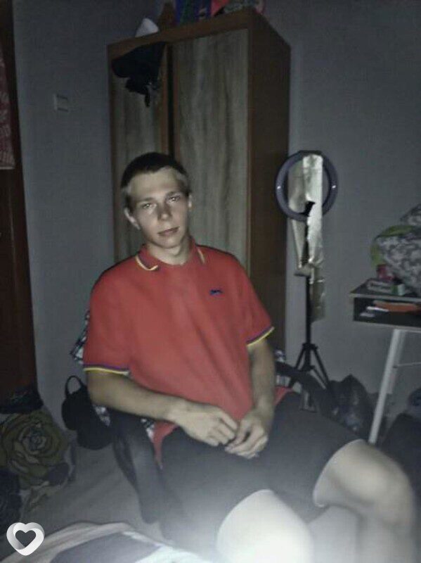Илья, 21, Минске — анкета №2107349