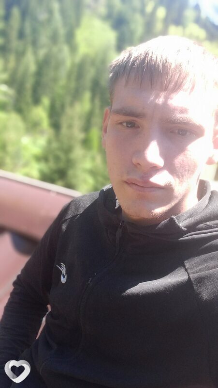 Кавалев Дмитрий, 23, Бийске — анкета №2107359
