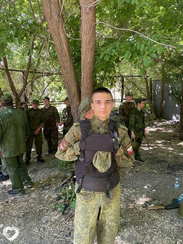 Богдан, 20, Саратове — анкета №2107502