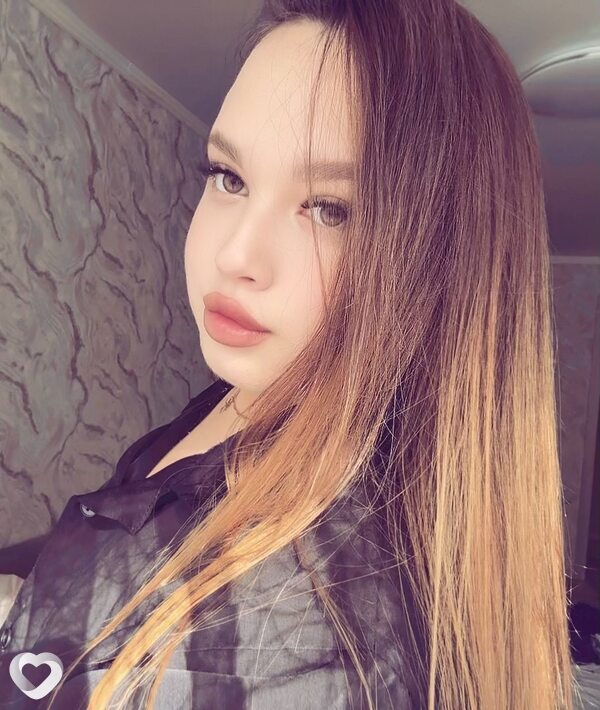 Елизавета, 21, Москве — анкета №2107255