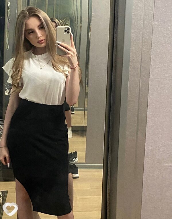 Марина, 25, Москве — анкета №2108022