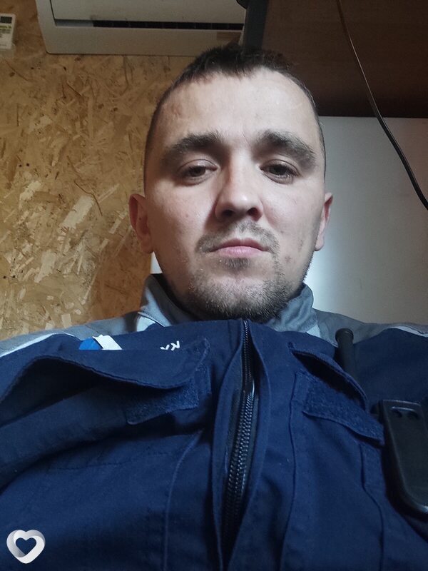 Сергей, 30, Осинниках — анкета №2107982