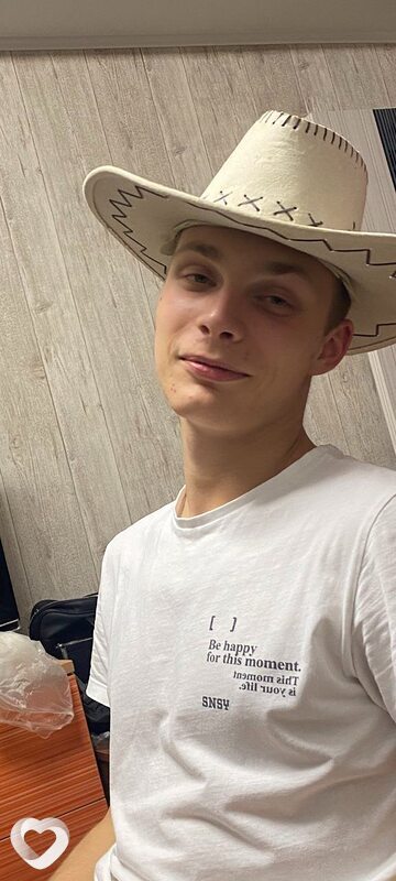 Александр, 20, Челябинске — анкета №2108985