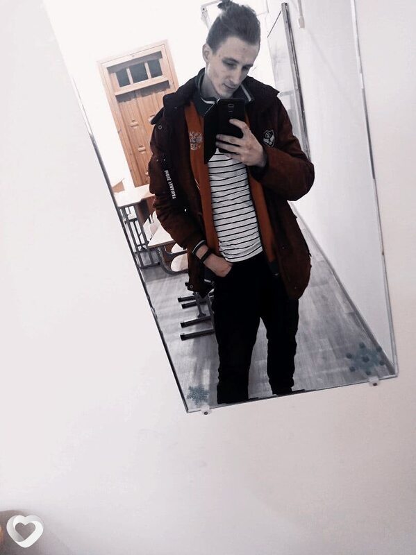 Александр, 24, Адлер — анкета №2109068