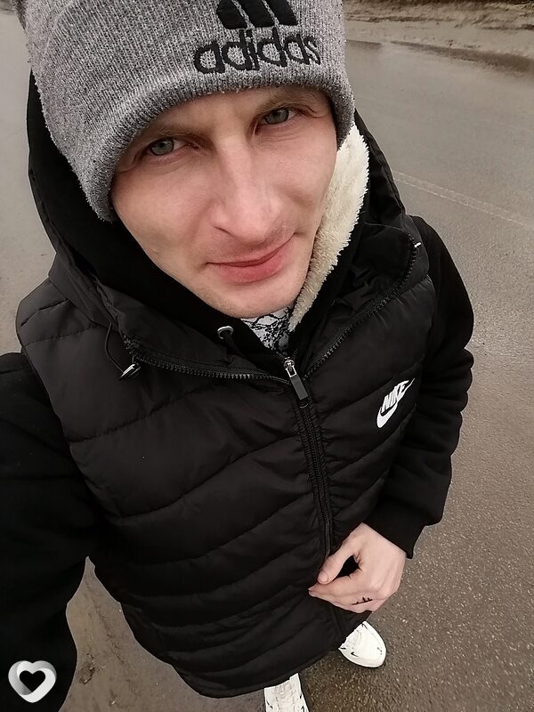 Виктор, 26, Барнауле — анкета №2110118