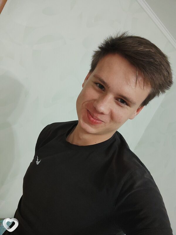 Роман, 20, Симферополе — анкета №2110226
