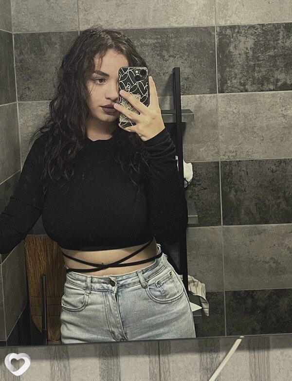 Анна, 22, Тюмени — анкета №2154240