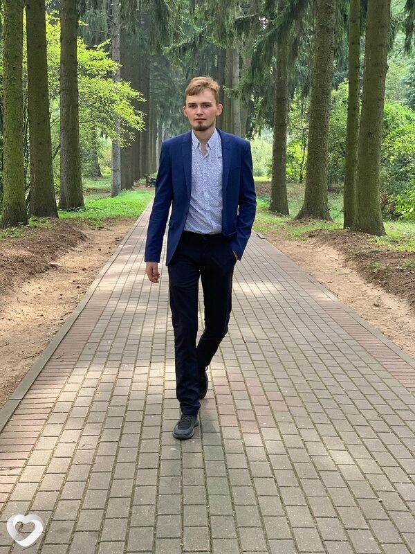 Олег, 22, Минске — анкета №2110421