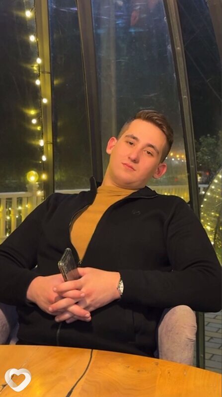 Медик, 23, Нальчике — анкета №2110581