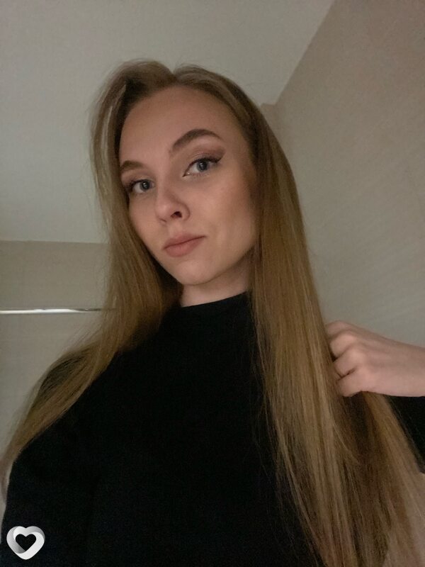 Алёна, 22, Москве — анкета №2111283