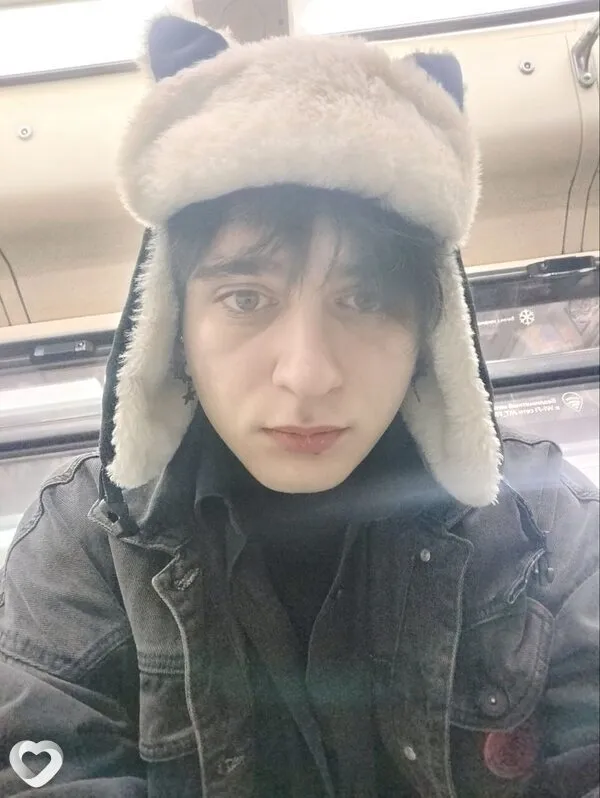 Родион, 20, Москве — анкета №2111387