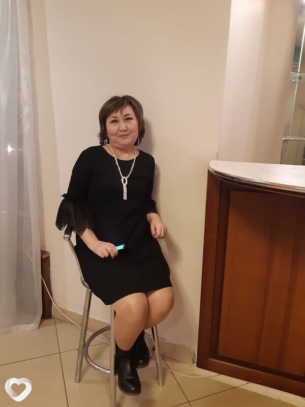 Айман, Аксу