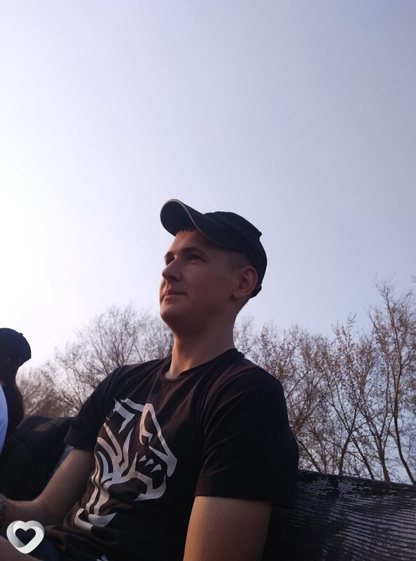 Кирилл, 20, Барнауле — анкета №2154733