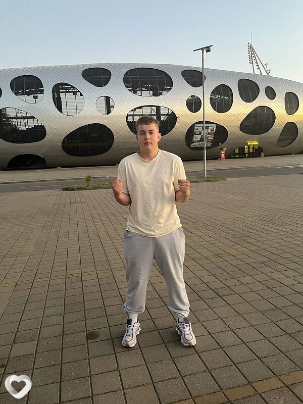 Максим, 26, Осиповичах — анкета №2113299