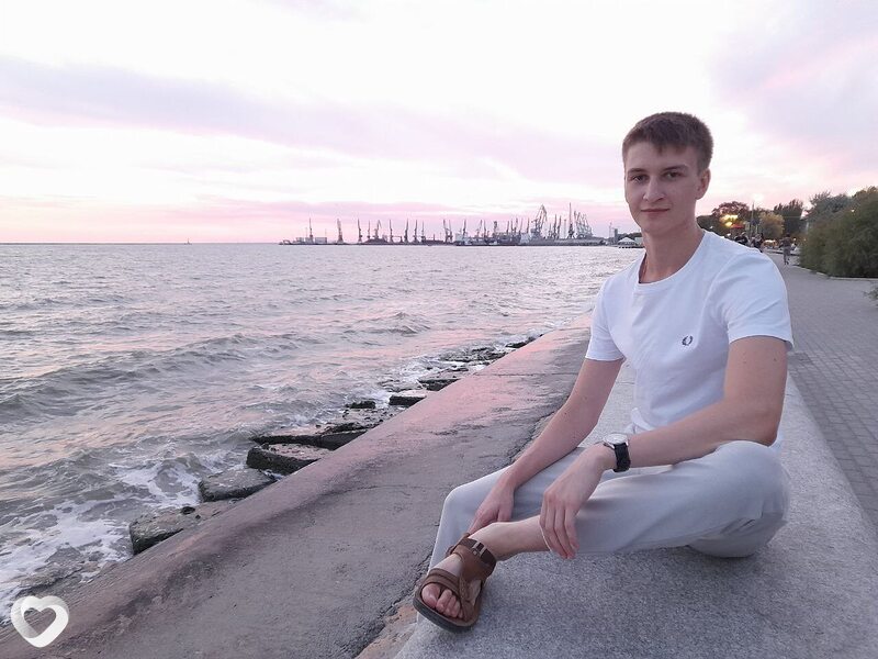 Богдан, 21, Воронеже — анкета №2113748