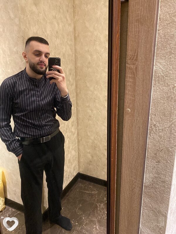 Артур, 24, Москве — анкета №2113505