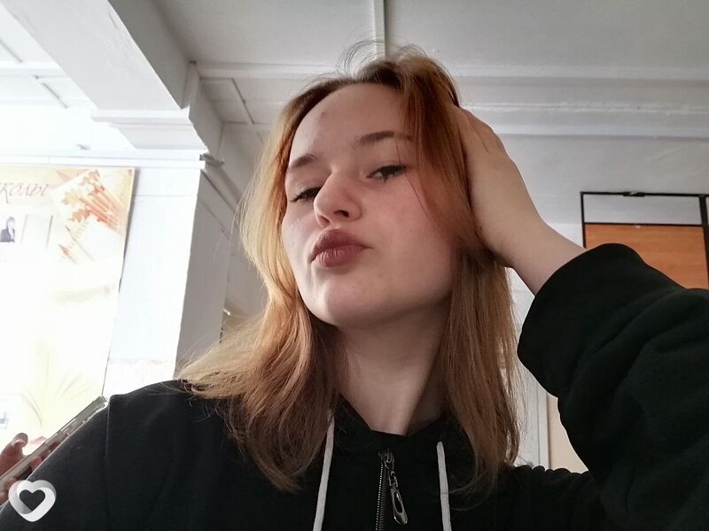 Алёночка, 26, Омске — анкета №2154921