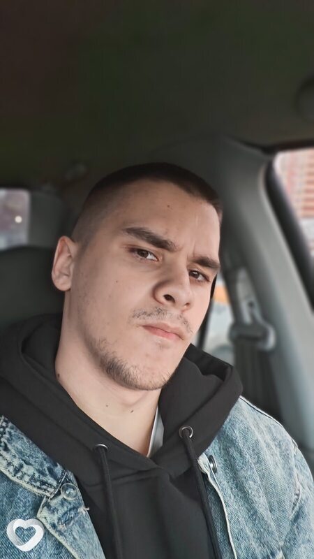 Алексей, 23, Москве — анкета №2113408