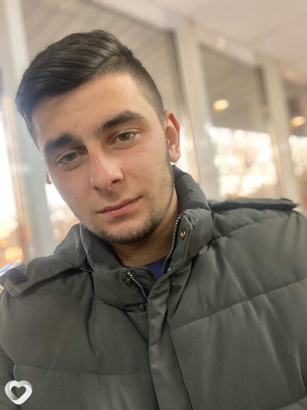 Андрей, 28, Ростове-на-Дону — анкета №2114003