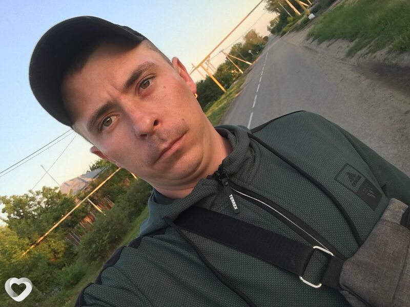 Саша, 31, Ейске — анкета №2155010