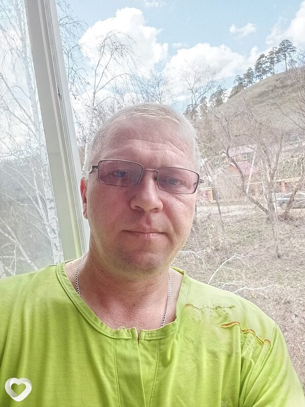Михаил, 42, Жигулевске — анкета №2114406