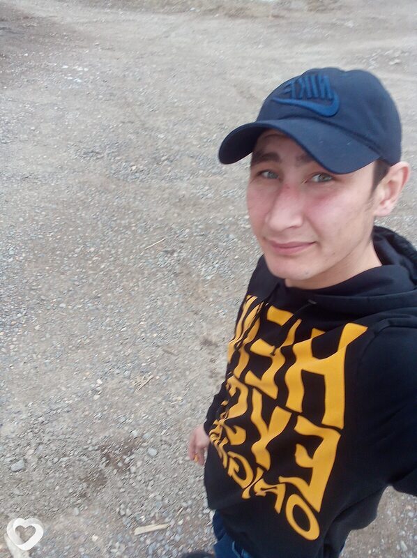 Рома, 27, Томске — анкета №2155670