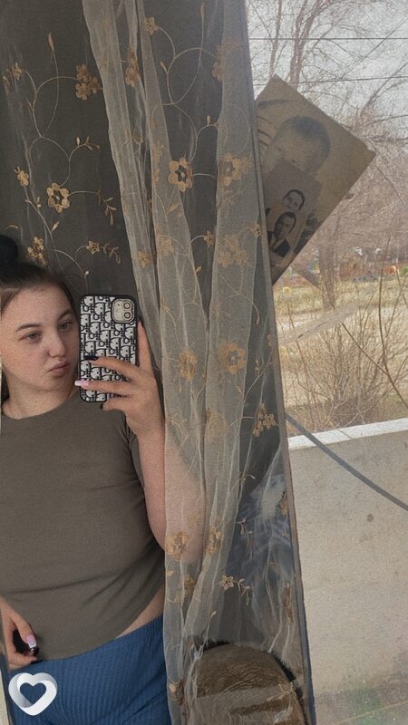 Анна, 22, Орске — анкета №2156356
